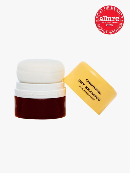Ceremonia Dry Shampoo con Arrowroot in branded brown jar with puff applicator on light gray background with red Allure Best of Beauty seal in the top right corner